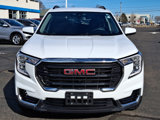 Used 2024 GMC Terrain SLE w/ Driver Convenience Package image 2