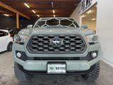 Used 2022 Toyota Tacoma TRD Sport image 2