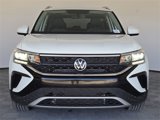 Certified 2022 Volkswagen Taos SE image 3