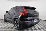 Used 2022 Volvo XC40 T5 R-Design image 4