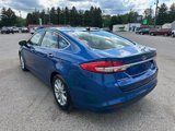 Used 2017 Ford Fusion SE w/ Fusion SE Technology Package image 5