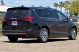 New 2025 Chrysler Pacifica Select image 5
