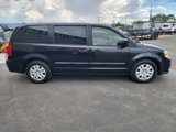 Used 2015 Dodge Grand Caravan American Value Package w/ UConnect Hands-Free Group image 4
