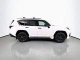 New 2025 Lexus LX 700h Overtrail image 4