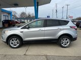 Used 2017 Ford Escape SE image 2