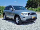 Used 2014 Jeep Grand Cherokee Laredo w/ Security & Convenience Group image 2