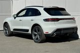 Used 2025 Porsche Macan image 3
