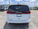 Used 2024 Chrysler Pacifica Touring-L image 4