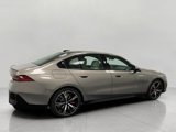 New 2026 BMW 550e xDrive image 2