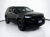 Used 2023 Jeep Grand Cherokee Limited w/ Black Appearance Package image 3