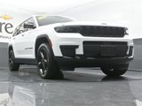 Used 2023 Jeep Grand Cherokee L Laredo image 3