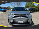Used 2019 Toyota Highlander LE image 2