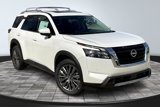 New 2025 Nissan Pathfinder SL w/ SL Premium Package image 2