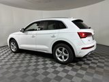 Used 2023 Audi Q5 2.0T Premium w/ Convenience Package image 2