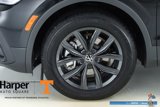 Used 2024 Volkswagen Tiguan SE w/ Panoramic Sunroof Package image 5