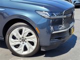 New 2025 Lincoln Navigator Reserve image 3