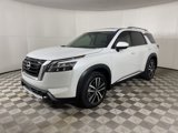 New 2025 Nissan Pathfinder Platinum image 4