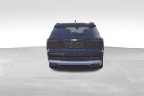 New 2025 Chevrolet Traverse LT image 4