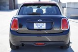 Used 2018 MINI Cooper 4-Door Hardtop image 4