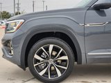 New 2025 Volkswagen Atlas Cross Sport SEL Premium R-Line image 5
