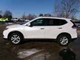 Used 2015 Nissan Rogue SV w/ SV Premium Package image 2