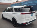 Used 2022 Kia Carnival LX image 3