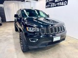 Used 2021 Jeep Grand Cherokee Laredo image 2
