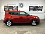 Used 2022 Kia Soul LX image 2