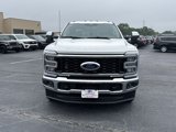 New 2025 Ford F350 4x4 Crew Cab DRW Super Duty image 3