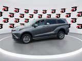 Used 2024 Toyota Sienna LE image 4