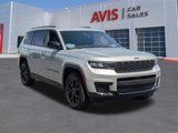 Used 2024 Jeep Grand Cherokee L Laredo image 3