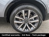 Used 2024 Land Rover Discovery Dynamic SE image 5