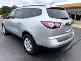 Used 2013 Chevrolet Traverse LT image 3