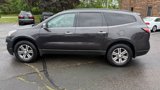 Used 2017 Chevrolet Traverse LT image 2