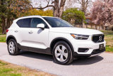 Used 2019 Volvo XC40 T5 Momentum image 2