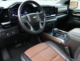 Used 2024 Chevrolet Silverado 1500 High Country image 3