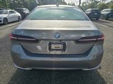 New 2026 BMW i5 eDrive40 w/ Premium Package image 3
