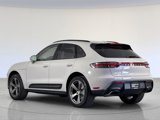 Certified 2024 Porsche Macan image 3