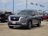 New 2025 Nissan Pathfinder Platinum image 2