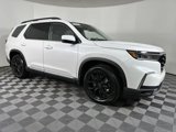 New 2025 Honda Pilot Touring image 2