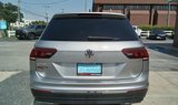 Used 2021 Volkswagen Tiguan SE image 3