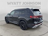 New 2025 Volkswagen Atlas Peak Edition SE image 3