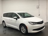 Used 2022 Chrysler Voyager LX image 3