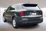 Used 2022 Kia Sorento LX image 2