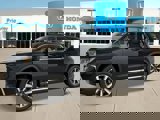 New 2025 Honda Pilot Touring image 2