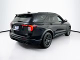 Used 2025 Ford Explorer ST image 5