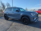 New 2025 Volkswagen Atlas Peak Edition SE image 2