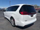 New 2025 Chrysler Pacifica Select image 3