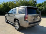 Used 2017 Cadillac Escalade Luxury image 4