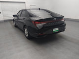 Used 2023 Hyundai Elantra SE image 5
